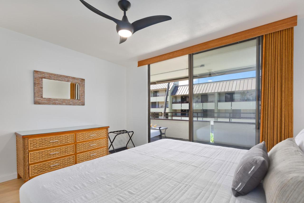 Family Getaway - Lava Room At Magic Sands Beach 凯路亚-科纳 外观 照片