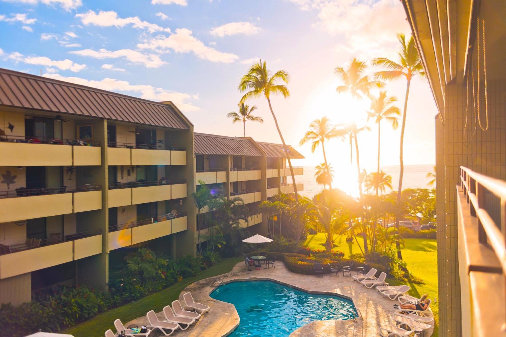 Family Getaway - Lava Room At Magic Sands Beach 凯路亚-科纳 外观 照片